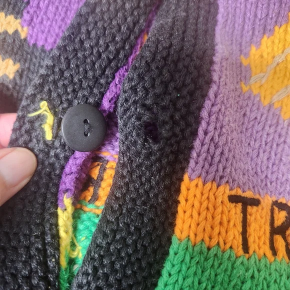 Vintage Halloween Sweater Vest XL Hand Knit Witchy Scarecrow Kitschy Teacher - Picture 9 of 11